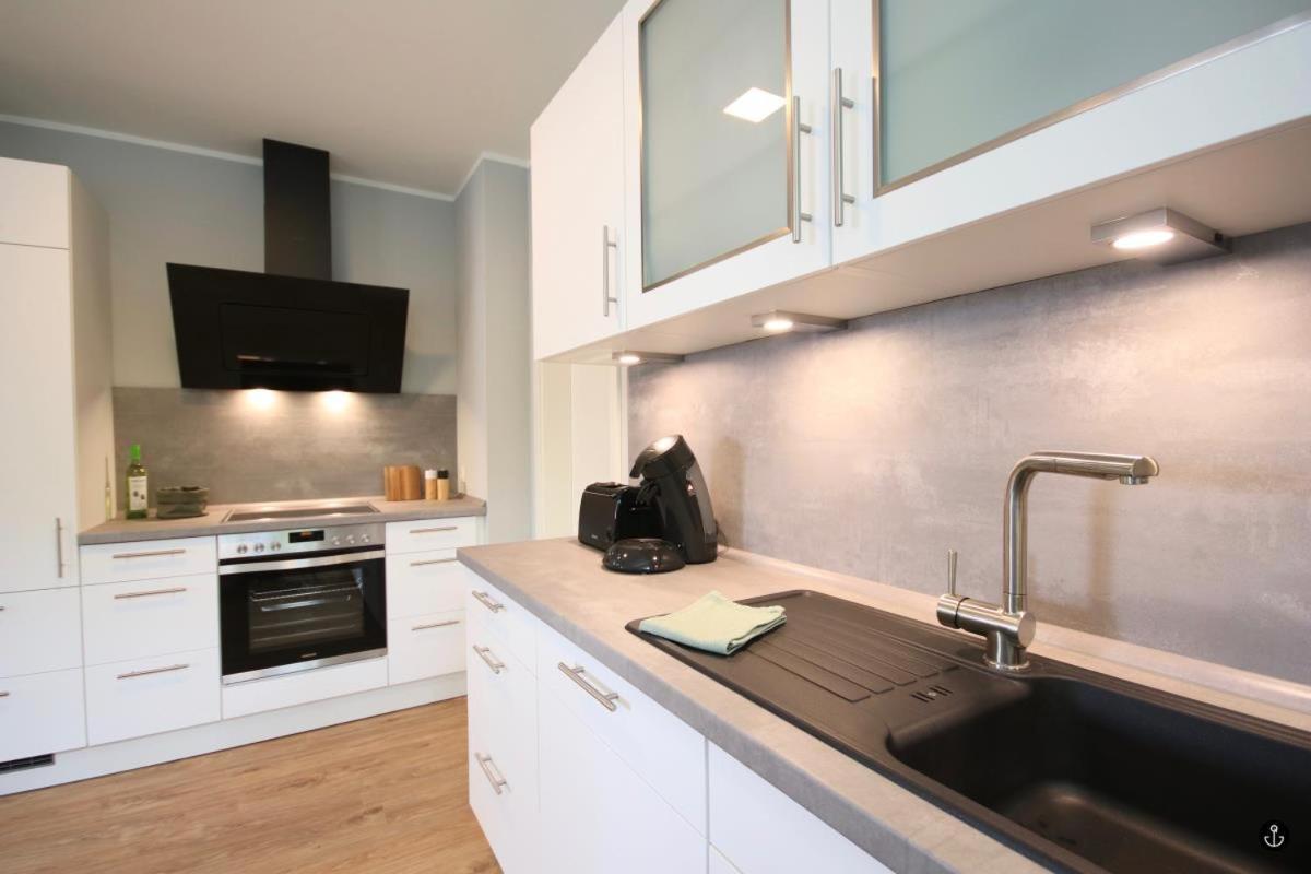 Kapitaenshaus 1 Apartment Kellenhusen Bagian luar foto